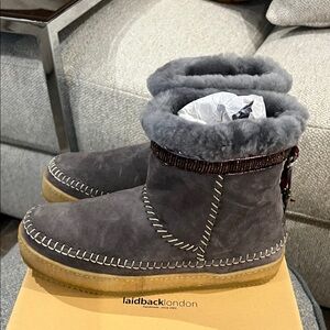 Laidback London Nyali Women's Gray Suede boots
